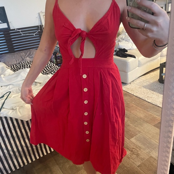 Cute midi sundress size s gently used - Picture 1 of 5